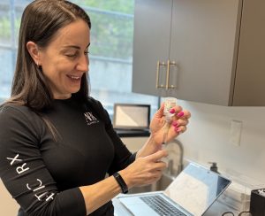 Read more about the article What Is a Biostimulator, and How Is It Different From Filler?